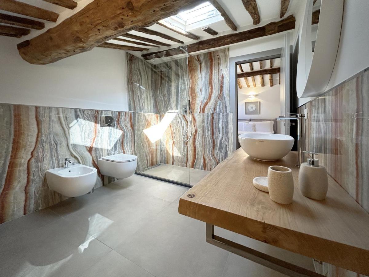 New Moon Rooms La Spezia Exterior foto